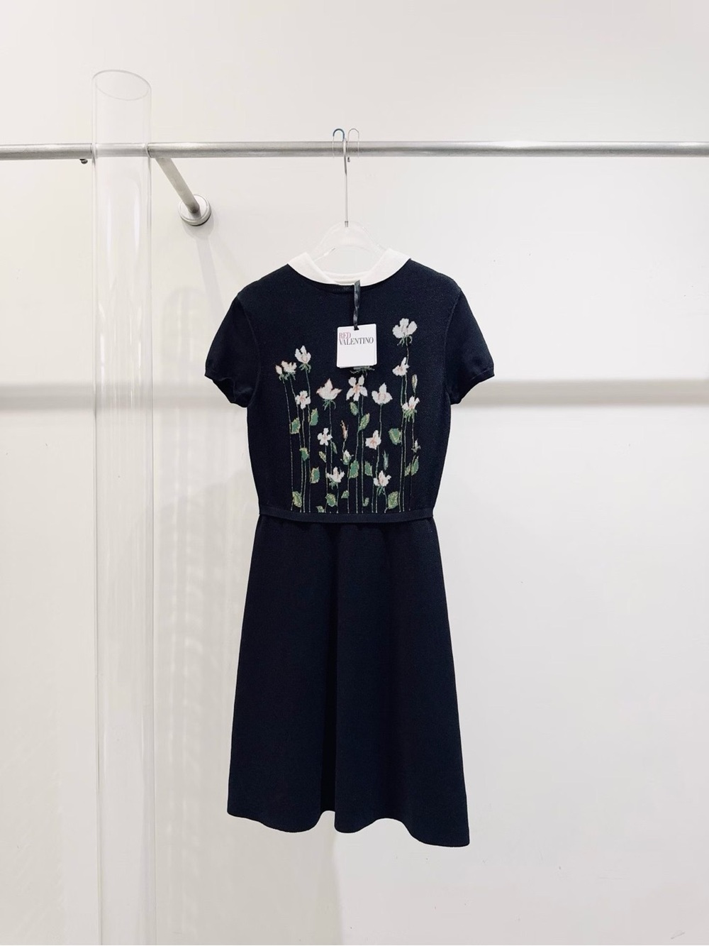 🚩steal RED Valentino Black Floral Embroidered Dress with White Collar